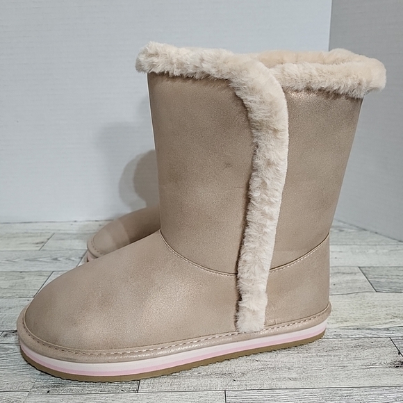 Sugar Girls 4 M Milhoja Cozy Boot‎  Rose Gold NEW FAUX FUR Shimmer - Picture 4 of 8